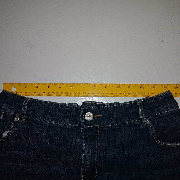 Chico's Ladies Platinum Denim Ultimate Fit Straight Leg Blue Jeans - Picture 11 of 11